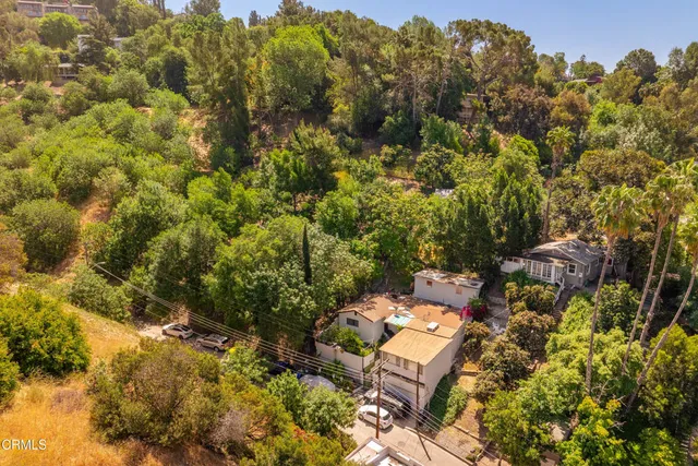 $1,200,000 | 3550 The Paseo, Los Angeles, CA 90065