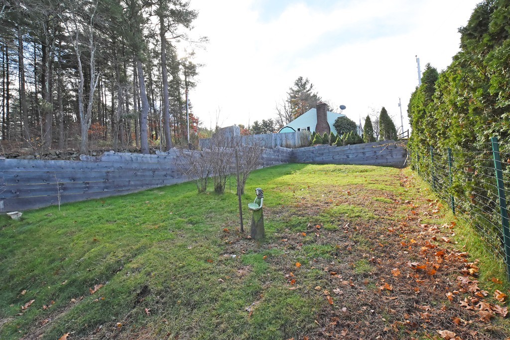 16 Rivulet Street Uxbridge, MA 01569 - Photo 8 of 29 Gallery Image 8