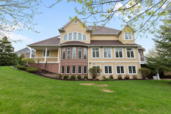 $1,389,000 | 6709 North Gullwing Court, Appleton, WI 54913