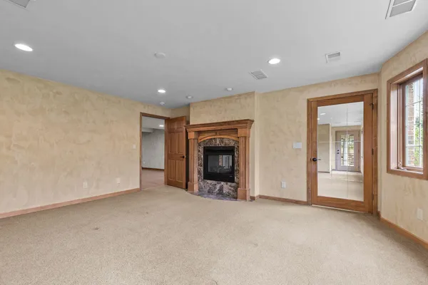 $1,389,000 | 6709 North Gullwing Court, Appleton, WI 54913