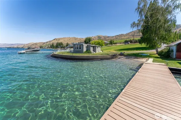 $4,550,000 | 43 & 49 Gold Coast Lane, Chelan, WA 98816
