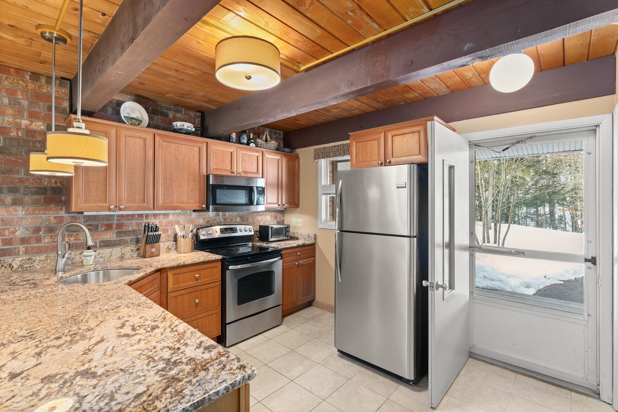 233 Fox Hill Road, Unit 45 Stowe, VT 05672 - Photo 13 of 40 Gallery Image 13