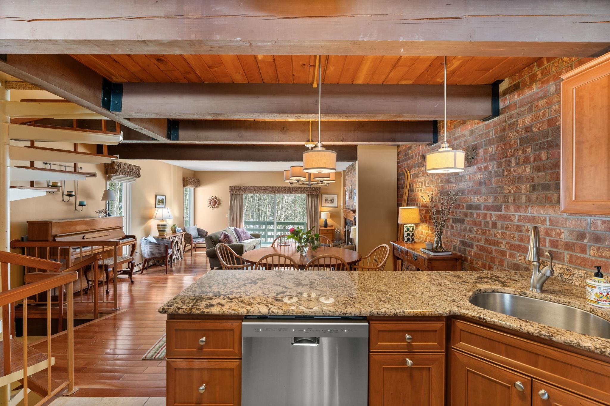 233 Fox Hill Road, Unit 45 Stowe, VT 05672 - Photo 35 of 40 Gallery Image 35