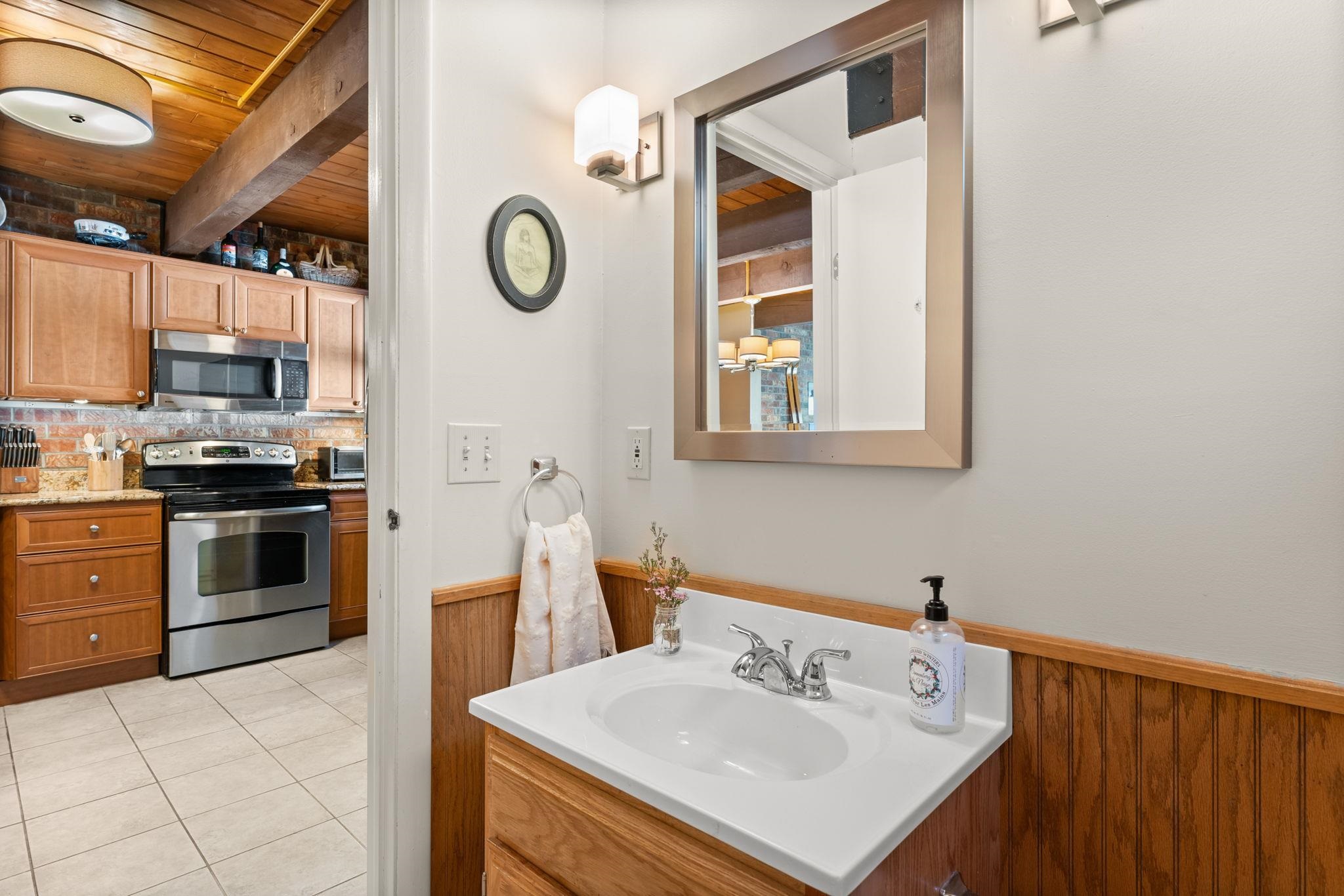 233 Fox Hill Road, Unit 45 Stowe, VT 05672 - Photo 5 of 40 Gallery Image 5