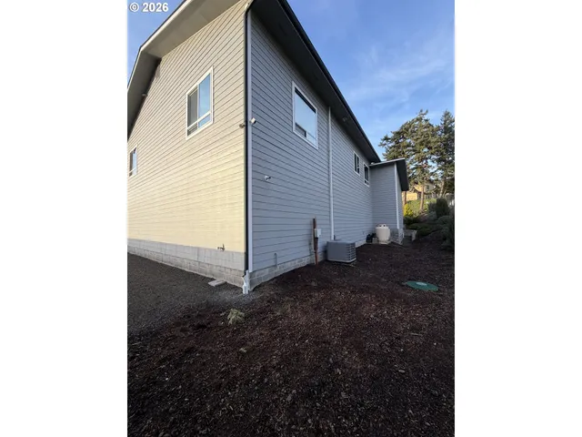 $637,000 | 788 Patrick Street, Coos Bay, OR 97420