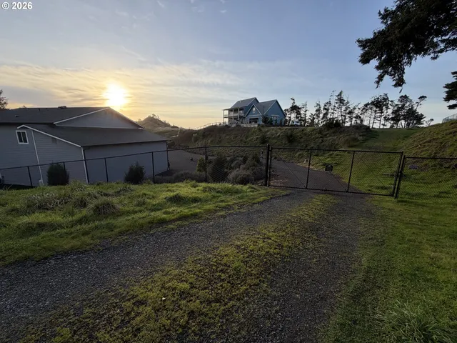 $637,000 | 788 Patrick Street, Coos Bay, OR 97420