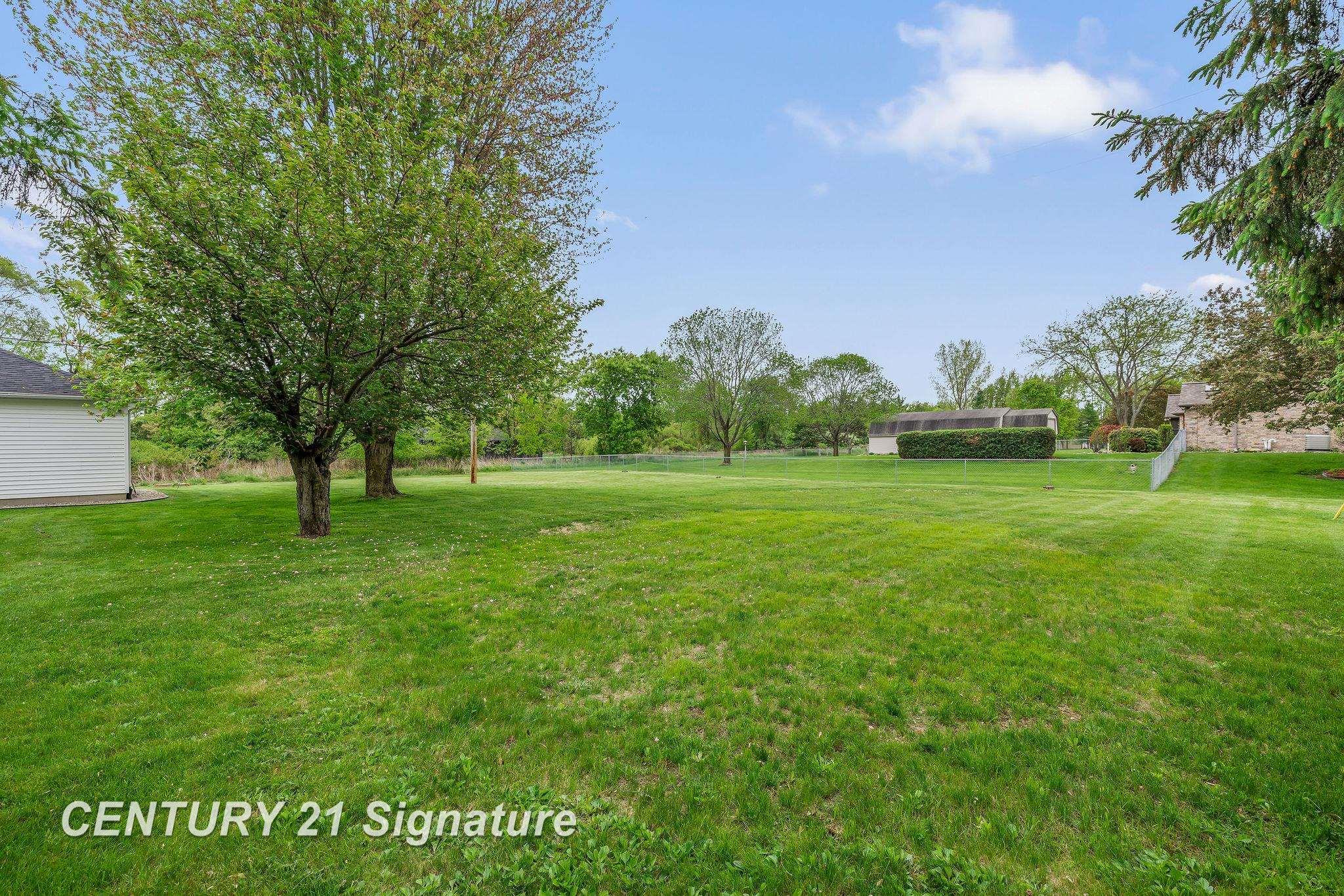 11945 Scott Road Freeland, MI 48623 - Photo 15 of 61