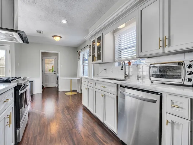 $290,000 | 1134 Western Springs Drive, Katy, TX 77450