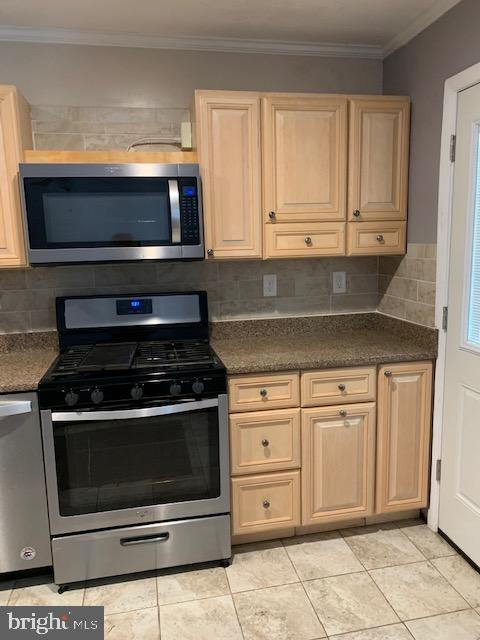 5649 Whitby Road Baltimore, MD 21206 - Photo 8 of 22