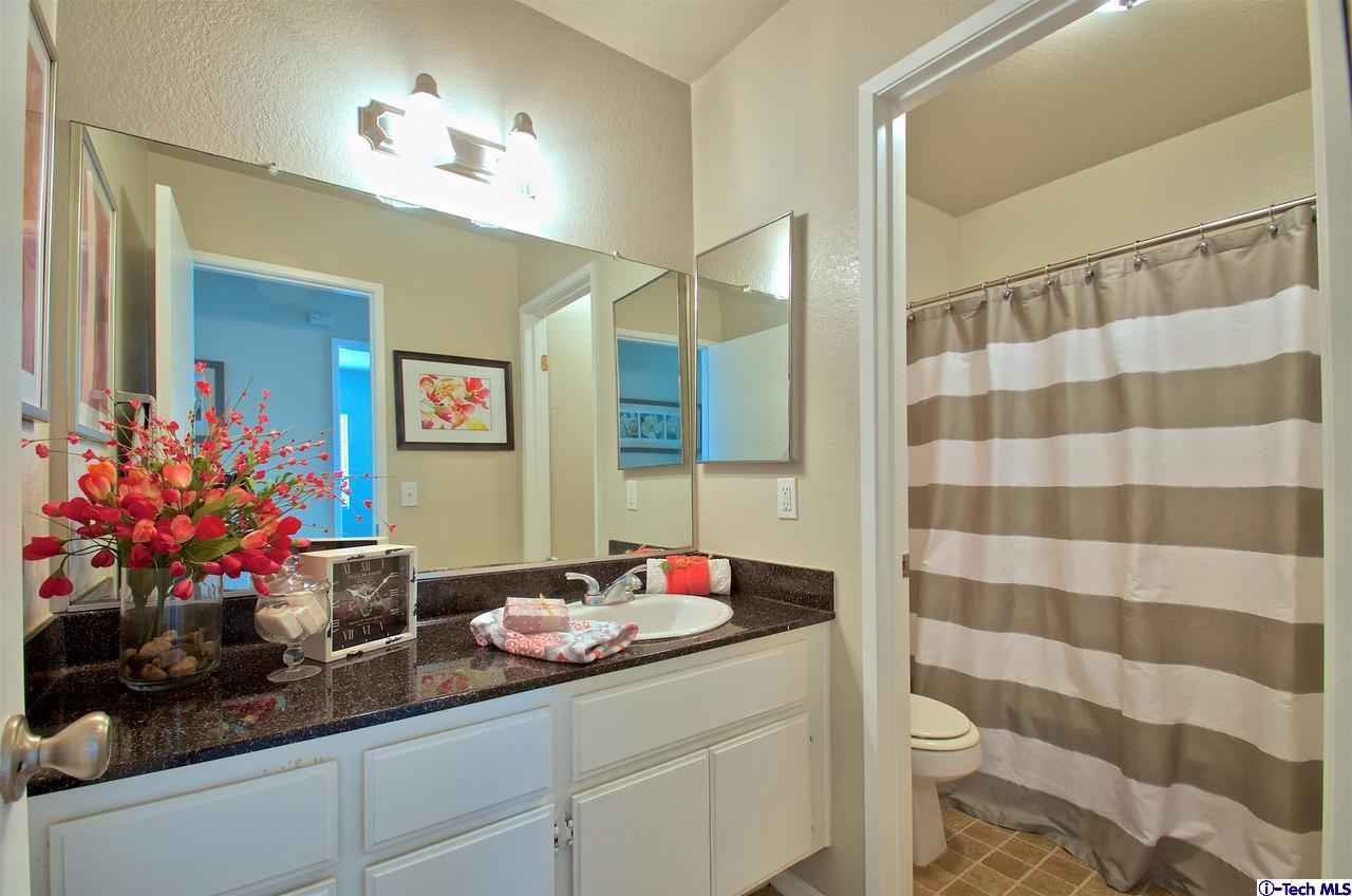 941 Falcon View Street Upland, CA 91784 - Photo 17 of 37 Additional Photo