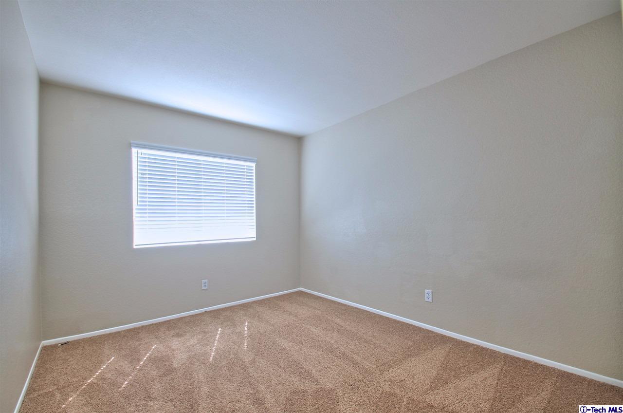 941 Falcon View Street Upland, CA 91784 - Photo 19 of 37 Additional Photo