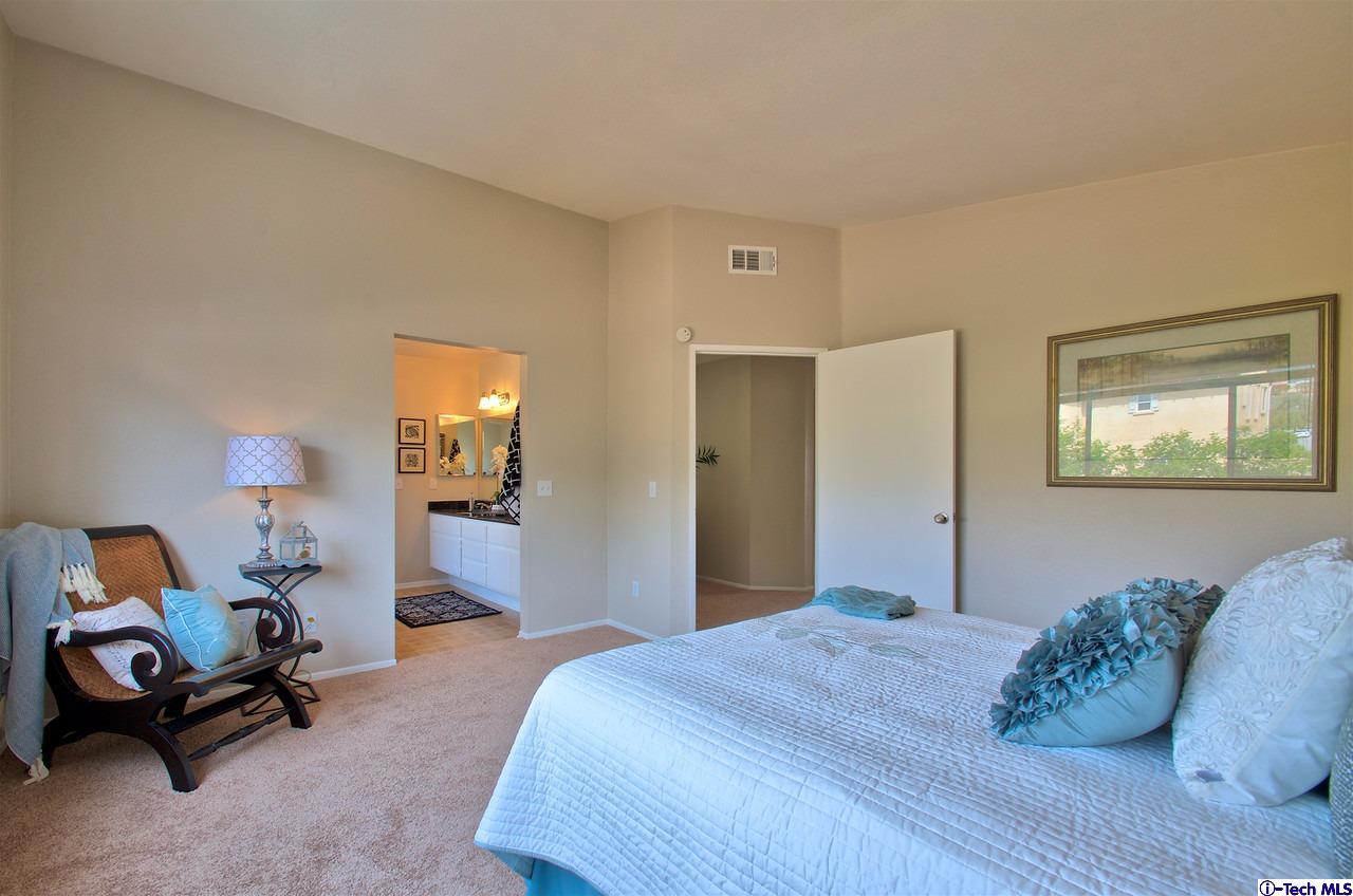 941 Falcon View Street Upland, CA 91784 - Photo 20 of 37 Additional Photo