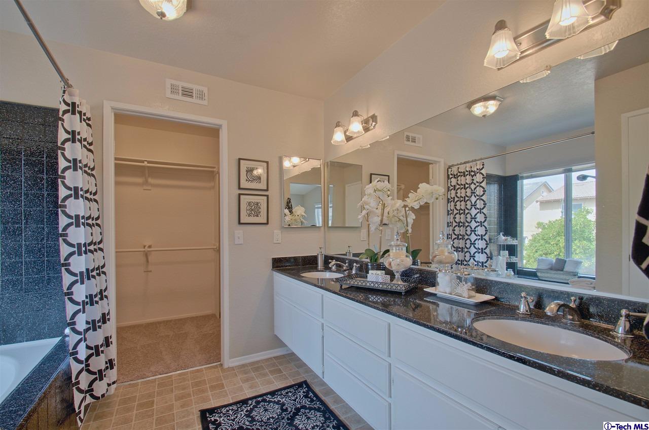941 Falcon View Street Upland, CA 91784 - Photo 21 of 37 Additional Photo