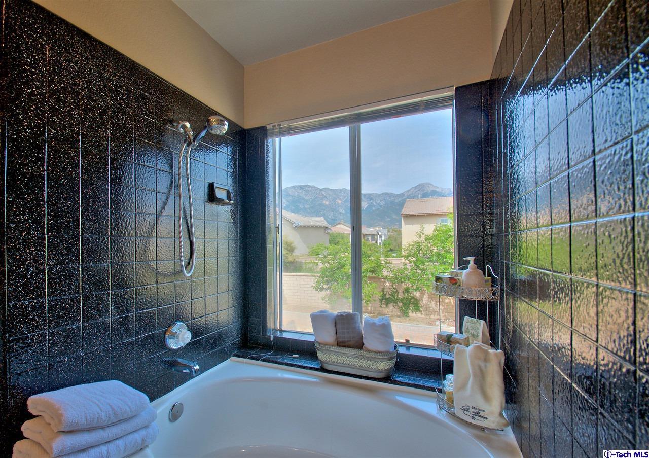 941 Falcon View Street Upland, CA 91784 - Photo 22 of 37 Additional Photo