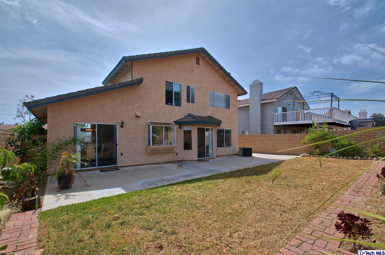 941 Falcon View Street Upland, CA 91784 - Photo 25 of 37 Additional Photo
