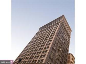 1500 Chestnut Street, Unit 18F Philadelphia, PA 19102 - Photo 1 of 6