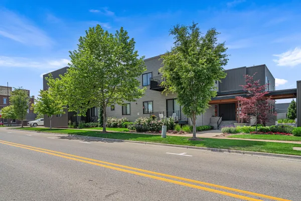 $384,900 | 110 Central Avenue, Unit 104, Holland, MI 49423