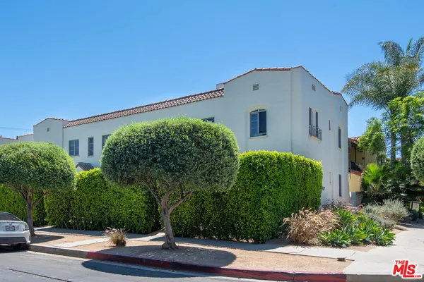 $2,795 | 7714 Rosewood Avenue, Unit 7728, Los Angeles, CA 90036