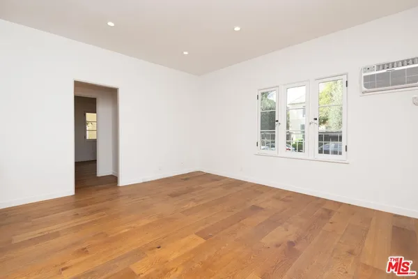 $2,795 | 7714 Rosewood Avenue, Unit 7728, Los Angeles, CA 90036