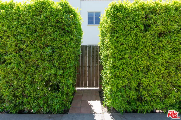 $2,795 | 7714 Rosewood Avenue, Unit 7728, Los Angeles, CA 90036