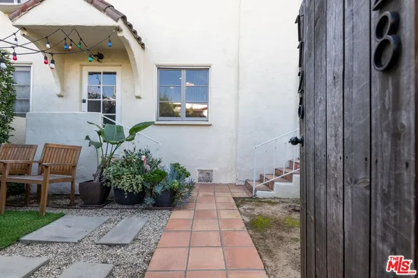 $2,795 | 7714 Rosewood Avenue, Unit 7728, Los Angeles, CA 90036