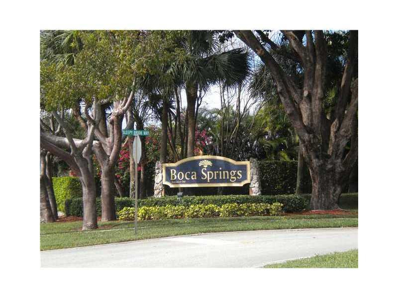 10096 Country Brook Road Boca Raton, FL 33428 - Photo 29 of 29 a sign that is sitting on a road