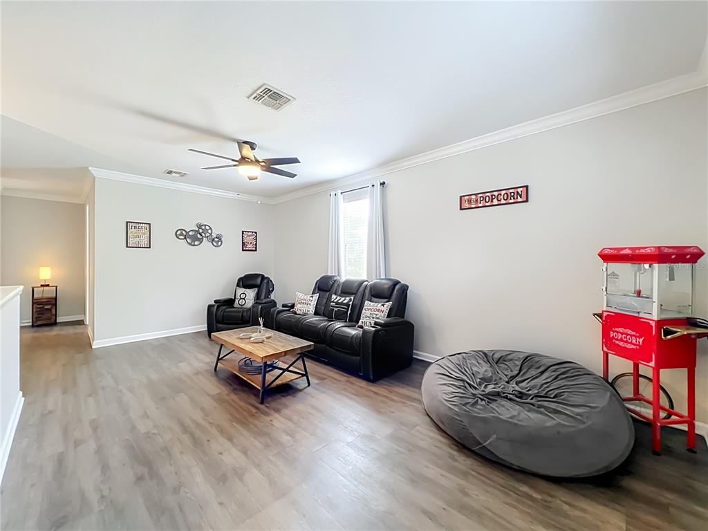 6558 Helmsley Circle Windermere, FL 34786 - Photo 36 of 55
