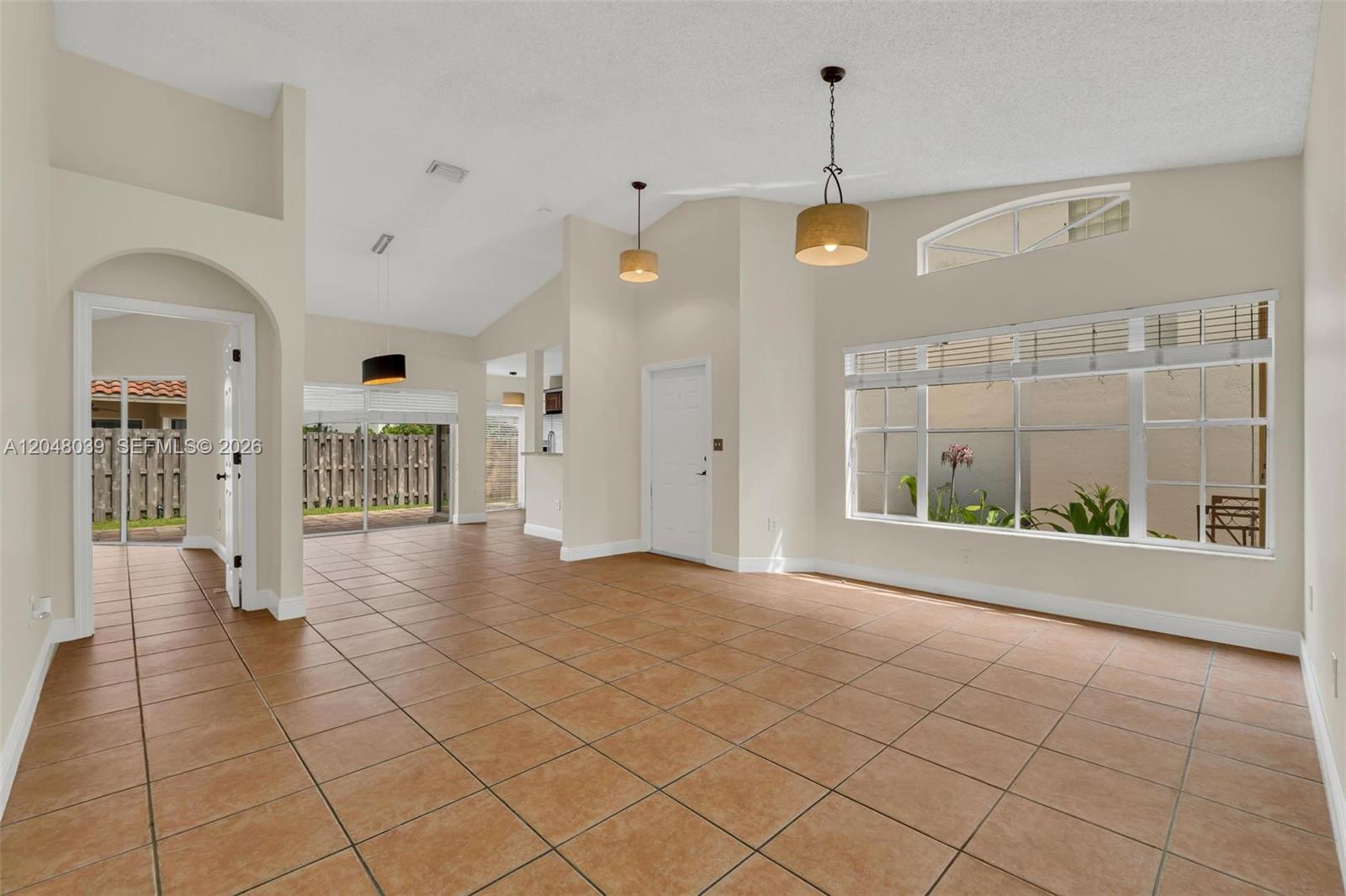 4916 Southwest 154th Avenue Miami, FL 33185 - Photo 10 of 53