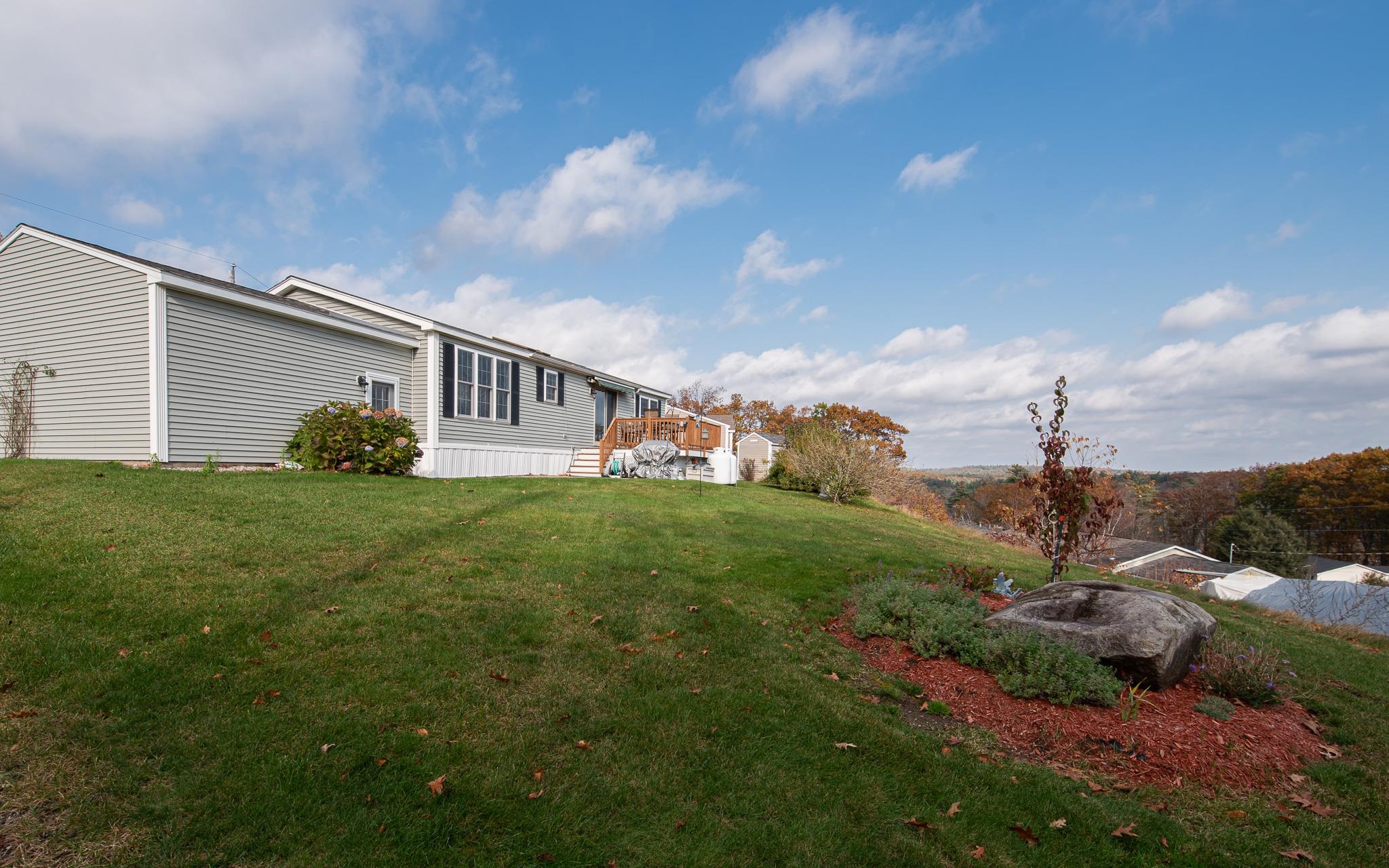 18 Charleston Rdg Road Hampstead, NH 03841 - Photo 27 of 38