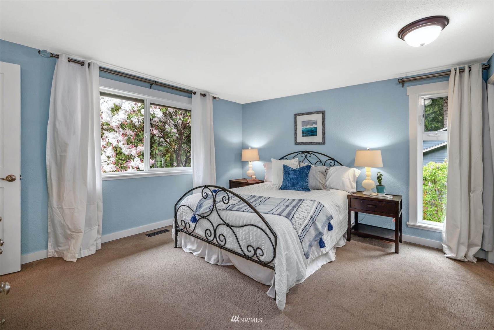 5474 Northeast Foster Road Bainbridge Island, WA 98110 - Photo 11 of 37 Gallery Image 11