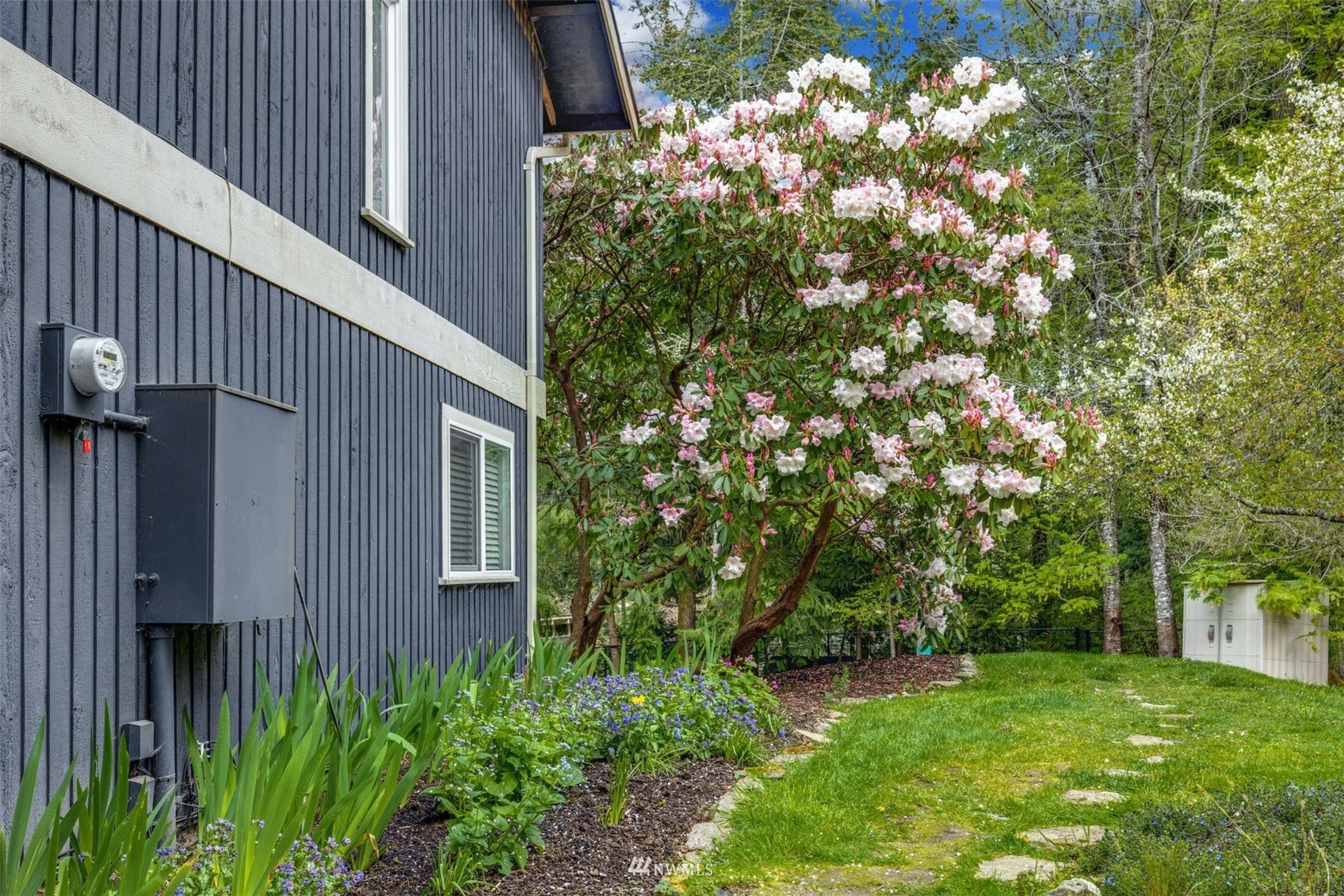 5474 Northeast Foster Road Bainbridge Island, WA 98110 - Photo 26 of 37 Gallery Image 26