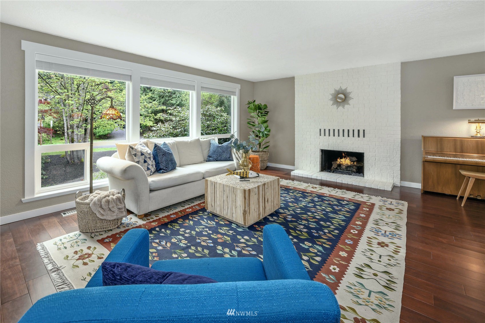 5474 Northeast Foster Road Bainbridge Island, WA 98110 - Photo 5 of 37 Gallery Image 5