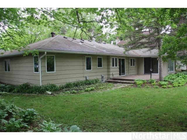 209 Holly Road Hopkins, MN 55343 - Photo 4 of 18