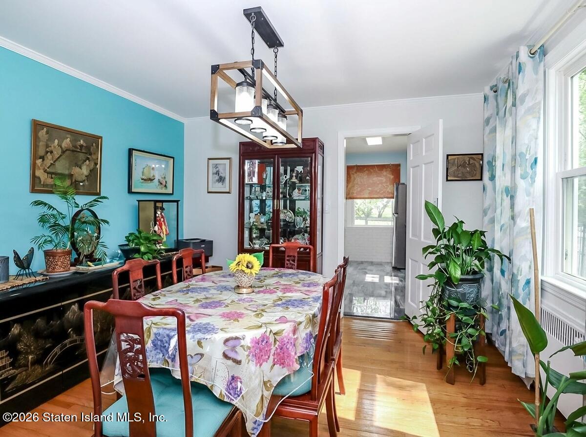 125 Sea Gate Road Staten Island, NY 10305 - Photo 7 of 27 IMG_1527