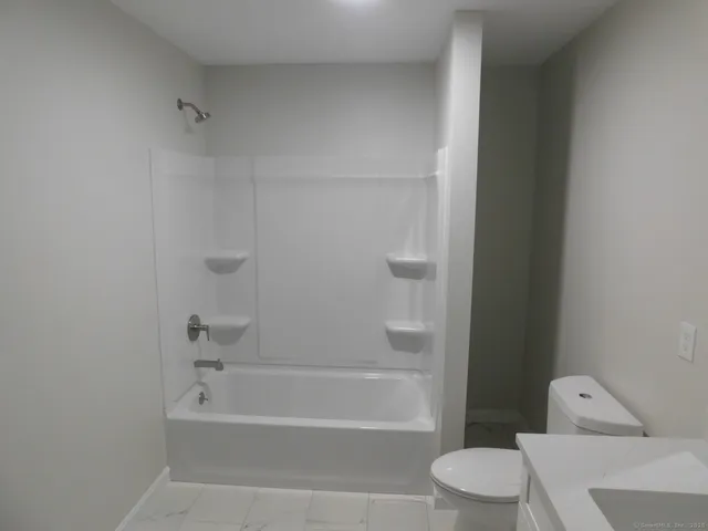 $489,000 | 1985 West Street, Unit 11, Southington, CT 06489