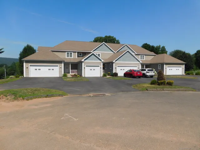 $489,000 | 1985 West Street, Unit 11, Southington, CT 06489