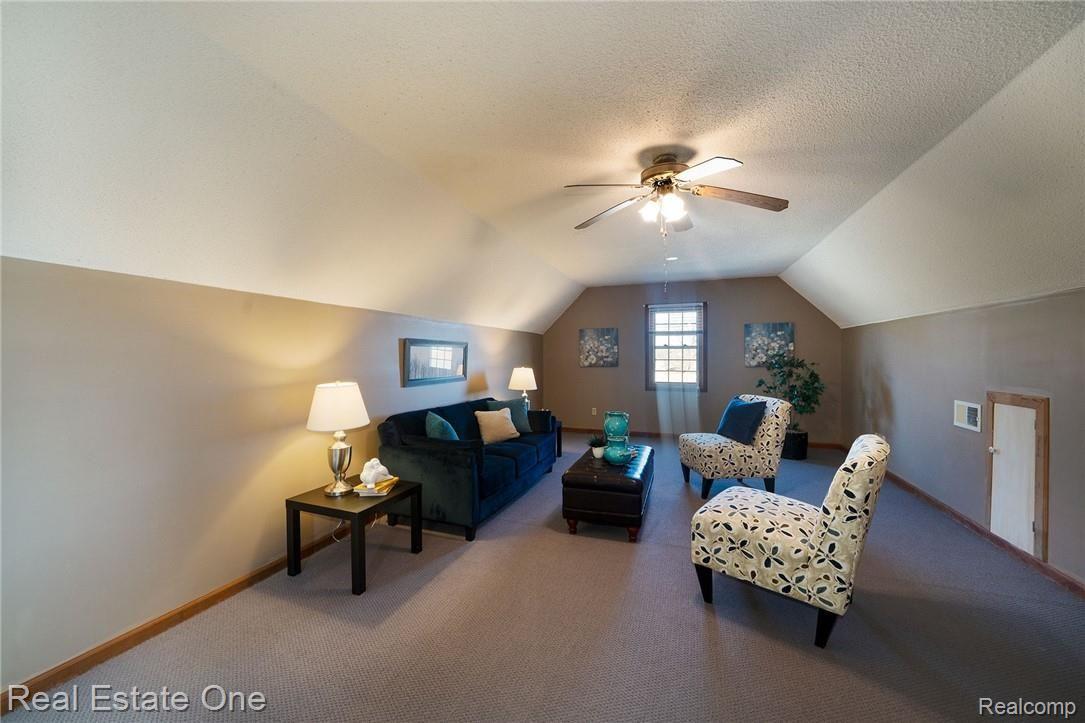 11399 Masters Road Memphis, MI 48041 - Photo 19 of 35 19 Bonus Room.jpg
