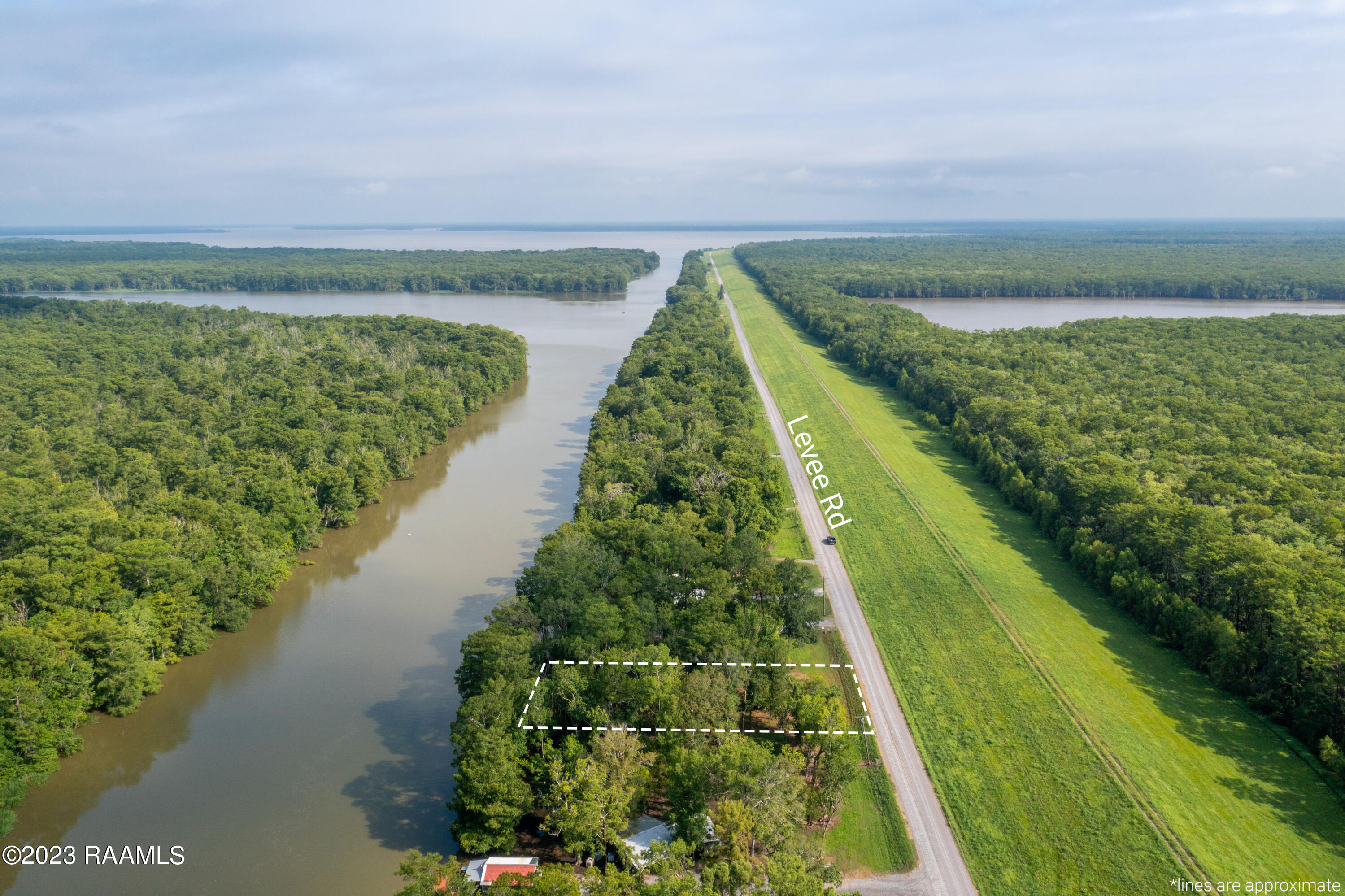23035 Levee Road, Unit W Jeanerette, LA 70544 - Photo 9 of 14 Gallery Image 9