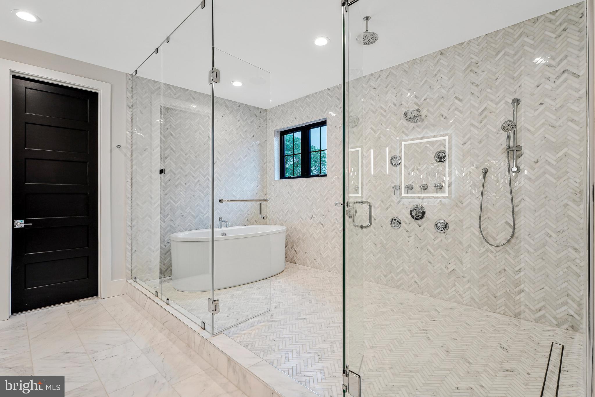 11410 Waples Mill Road Oakton, VA 22124 - Photo 15 of 104