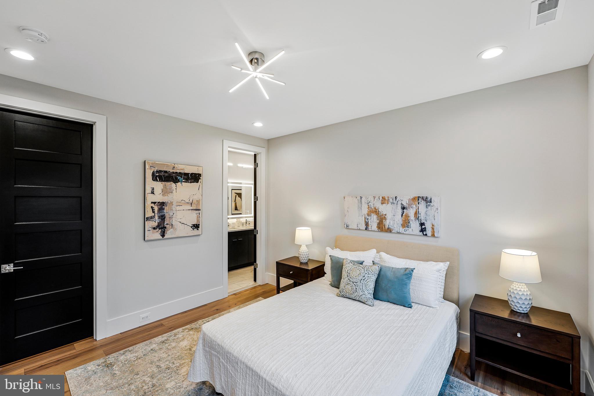 11410 Waples Mill Road Oakton, VA 22124 - Photo 22 of 104