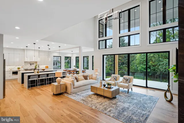 $2,995,000 | 11410 Waples Mill Road, Oakton, VA 22124