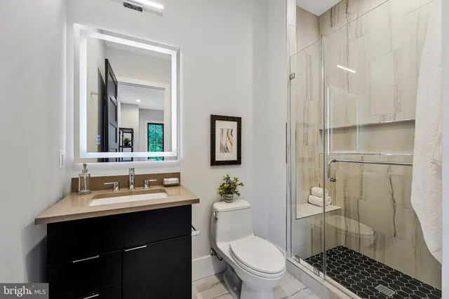 $2,995,000 | 11410 Waples Mill Road, Oakton, VA 22124