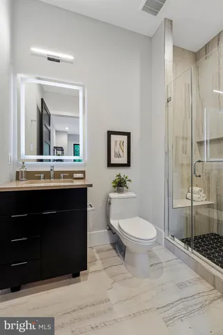 $2,995,000 | 11410 Waples Mill Road, Oakton, VA 22124