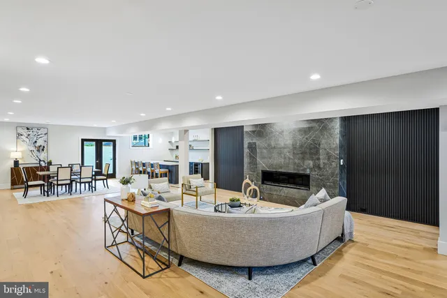 $2,995,000 | 11410 Waples Mill Road, Oakton, VA 22124