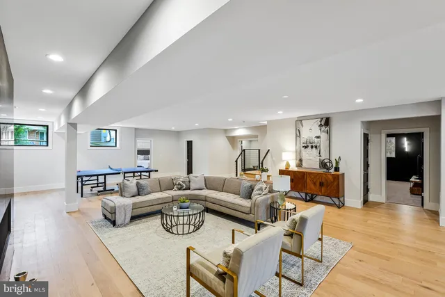 $2,995,000 | 11410 Waples Mill Road, Oakton, VA 22124