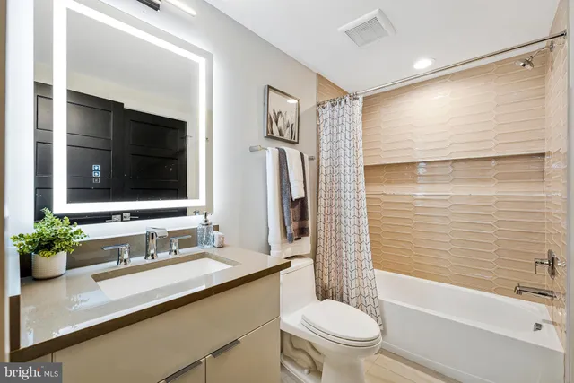 $2,995,000 | 11410 Waples Mill Road, Oakton, VA 22124