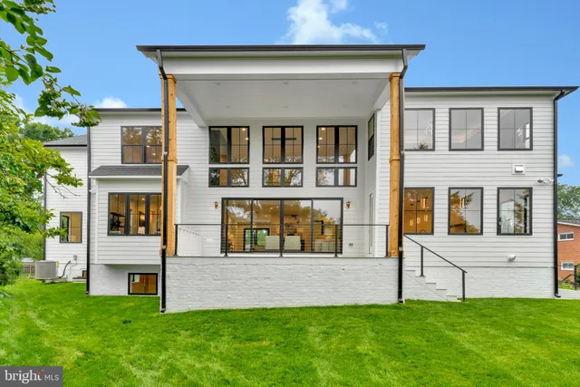 $2,995,000 | 11410 Waples Mill Road, Oakton, VA 22124