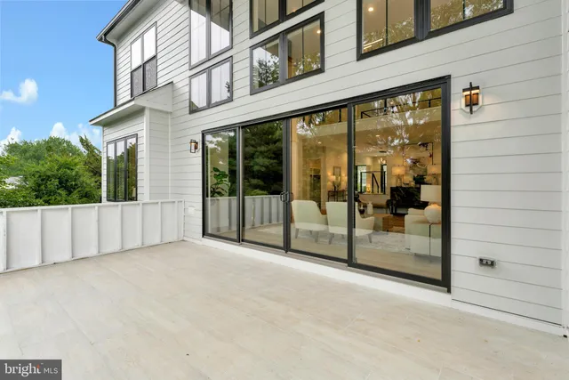 $2,995,000 | 11410 Waples Mill Road, Oakton, VA 22124