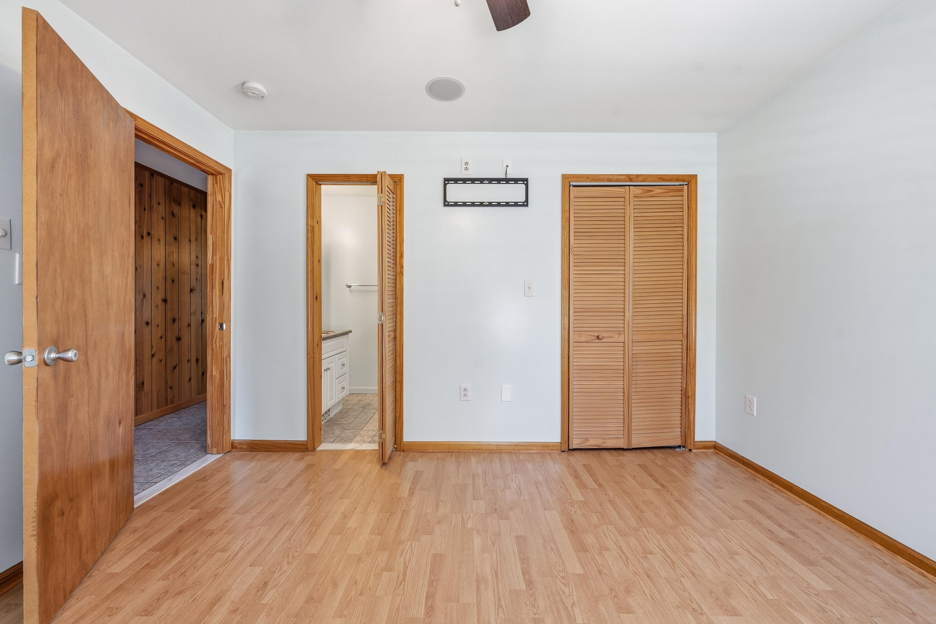 337 Emerald Point Penhook, VA 24137 - Photo 27 of 77 Bedroom