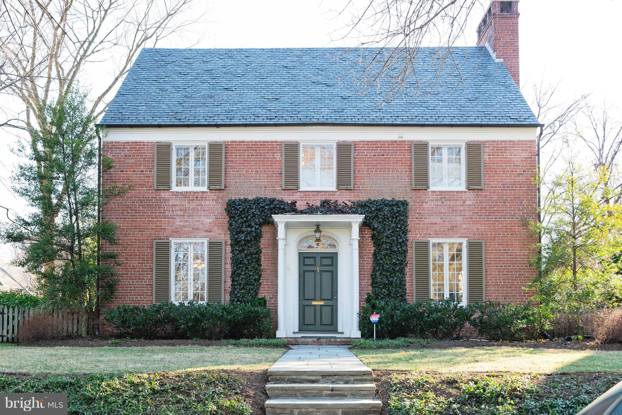 207 Witherspoon Road Baltimore, MD 21212 - Photo 1 of 28 front view of a house